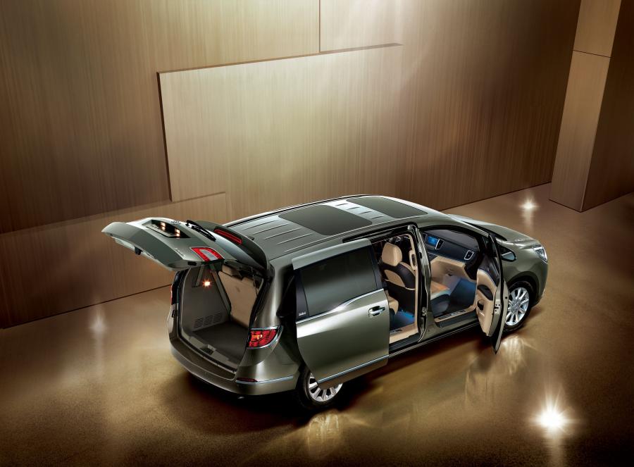  Buick GL8 2011 года  (фото 30 из 42)